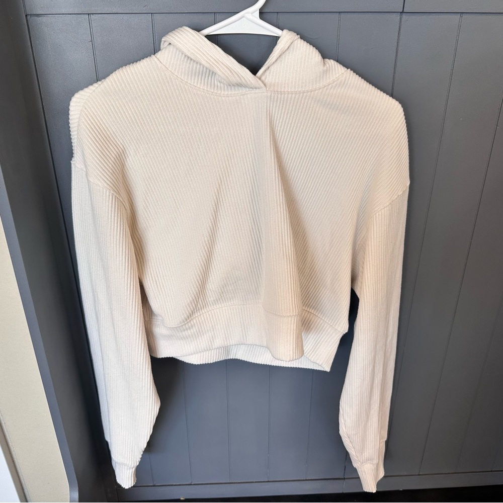 Garage Cream Cropped Long Sleeve Hoodie